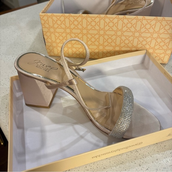 Jewel Badgley Mischka Silver and Cream Block Heels - Picture 6 of 6